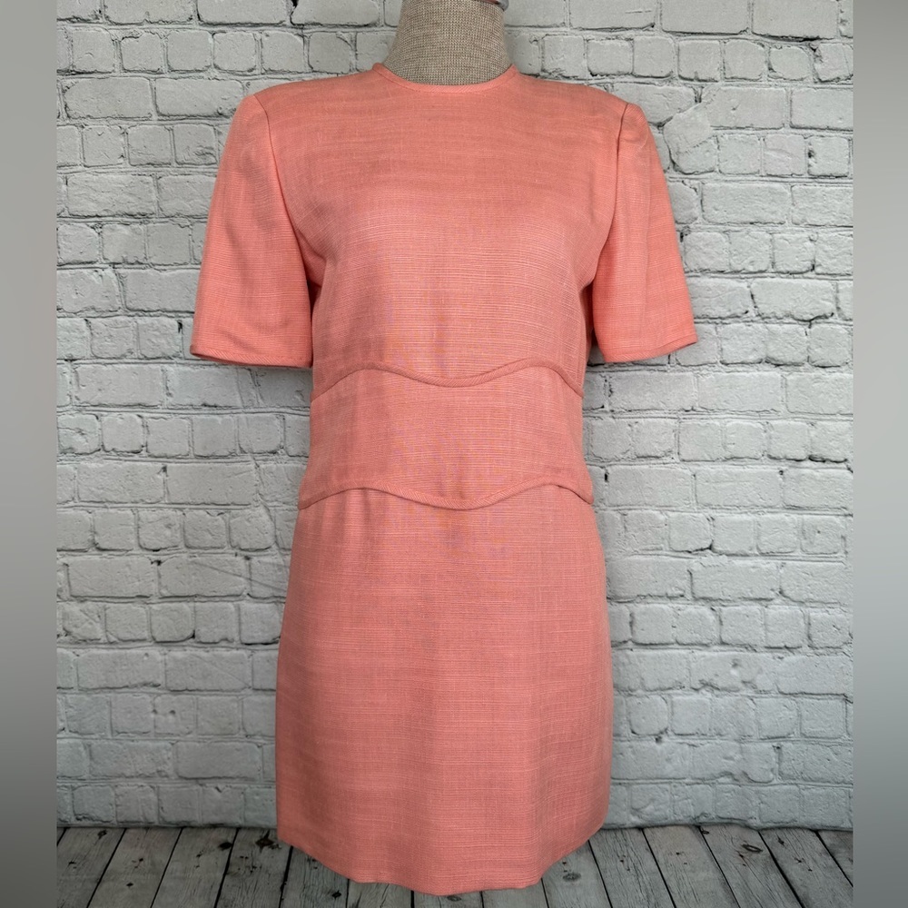 Vintage Carolina Herrera Silk Mini Dress Size 6 Classic Short Sleeve Peach